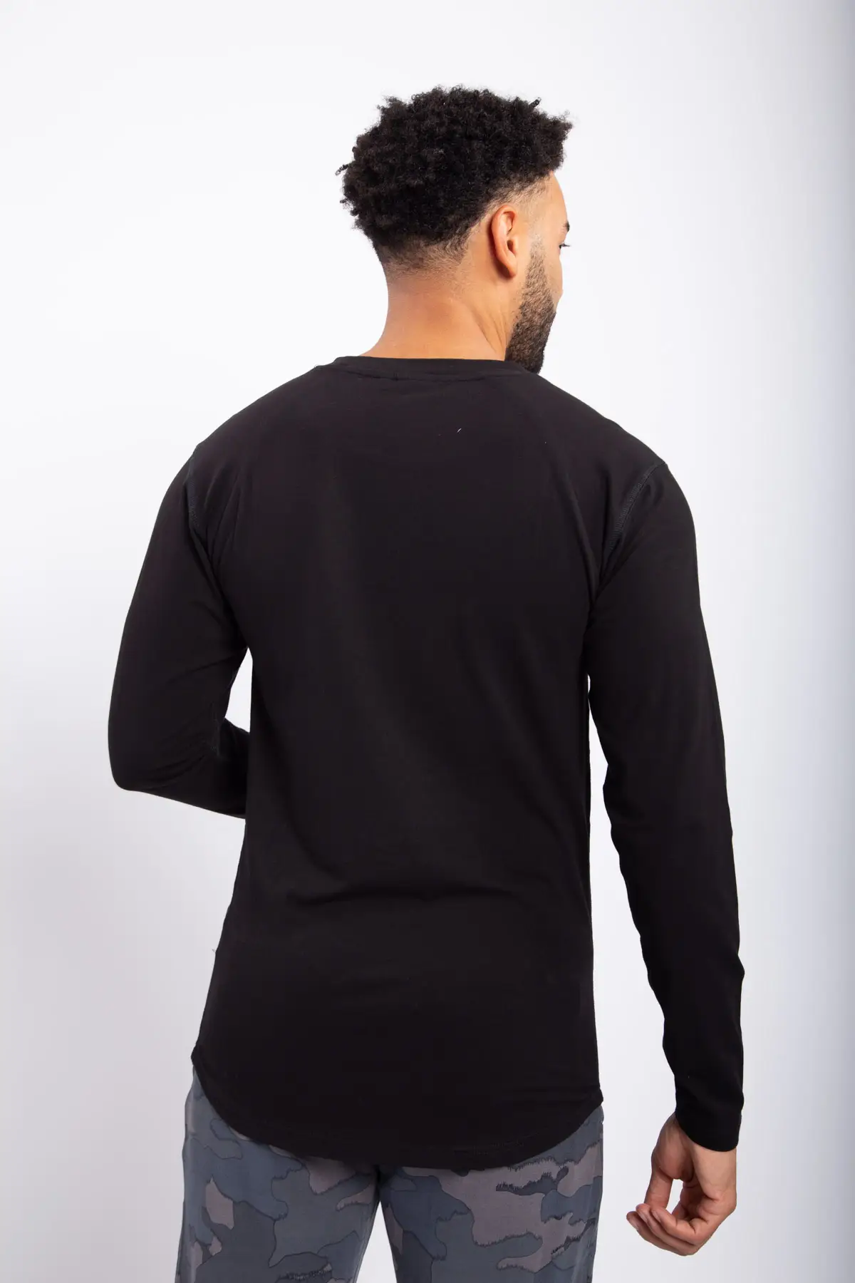 Mono Scallop Hem Long Sleeve-Black